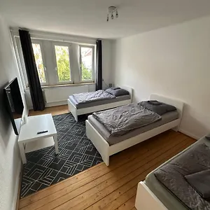 Doppelbett Vahrenwald-list Apartment Hannover